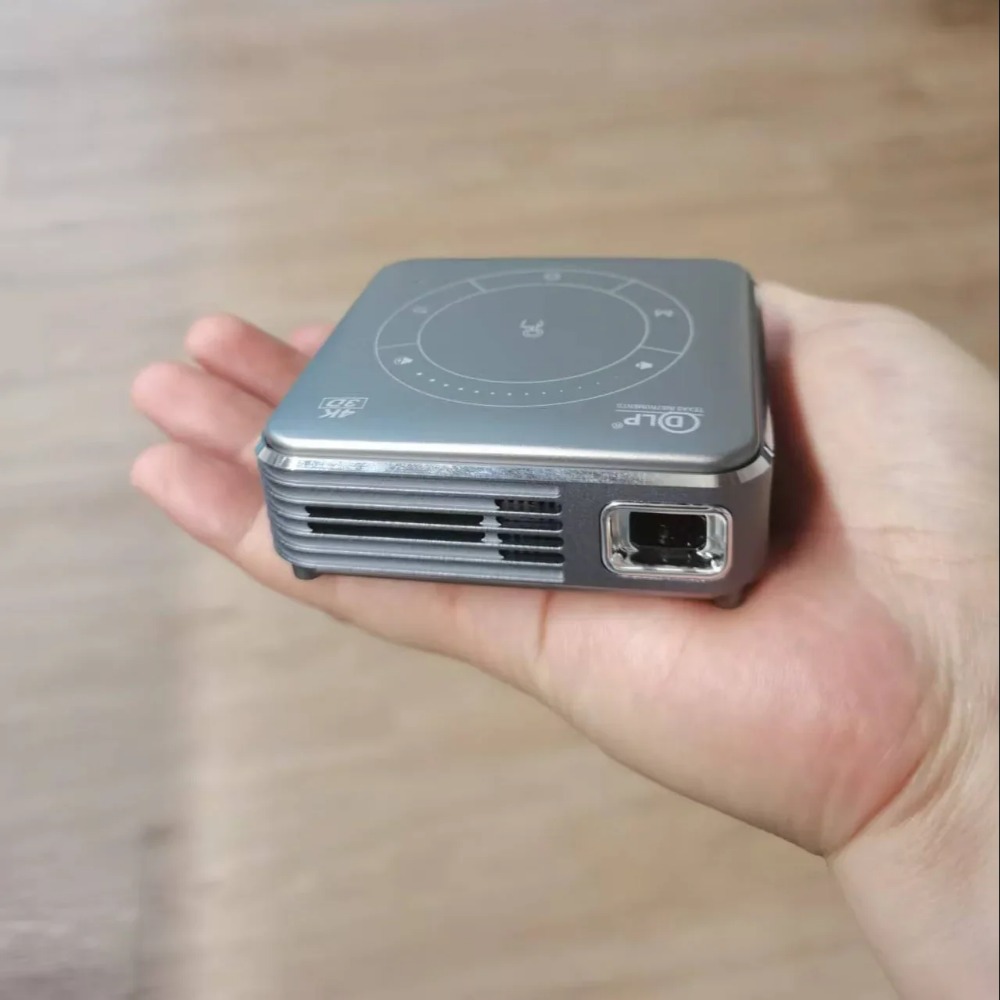 Mini Portable Projector Rechargeable Battery - Mini projetor portátil 3D 4K DLP